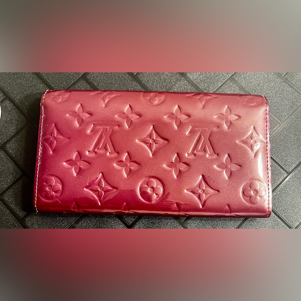 Louis Vuitton Vernis Long Wallet - Picture 2 of 11